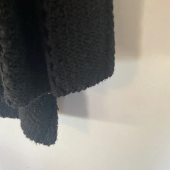 Willow Vintage Black knit cardigan with unique button closure SZ M EUC - Picture 8 of 10
